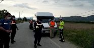 Minibüs koyun sürüsüne daldı 3 koyun telef oldu