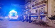 Misafir oldukları kayınvalidesinin evinde camdan atladı