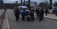 Motosiklet yayaya çarptı: 2 yaralı