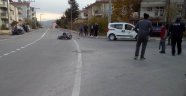 Motosikletle hafif ticari araç çarpıştı: 2 yaralı