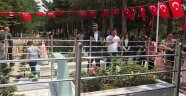 MTÜ Öğrencileri Şehit Halisdemir'in mezarını ve ailesini ziyaret ettiler