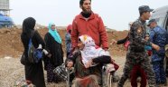 Musul'da 1 günde 11 bin kişi evlerini terk etti