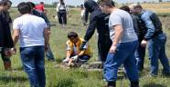NEHİRDE KAYBOLAN 3 ÇOCUKTAN BİRİNE ULAŞILDI