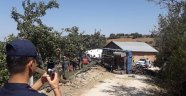 Odun yüklü traktör devrildi: 1 yaralı