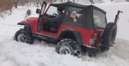 Off road ekibi karda zor anlar yaşadı
