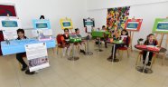 Öğrenciler kendi yaptıkları projeleri sergilediler