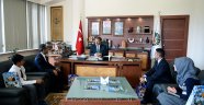 Öğretmen ve öğrencilerden Başkan Çakır'a ziyaret