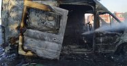 Oksijen tüpü patladı ambulans yandı