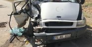 Oltu'da trafik kazası: 2 yaralı