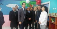 Ortaokul kütüphaneye kavuştu