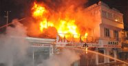 Osmaniye'de pazar yerinde büyük yangın