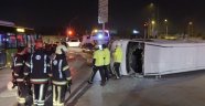 Otobüs ile kamyonet çarpıştı: 3 yaralı