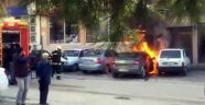 Otomobil alev alev yandı