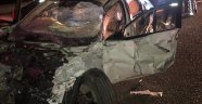 Otomobil bariyerlere çarptı: 1 yaralı