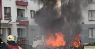 Otomobil bir anda alev topuna döndü