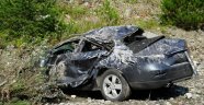 Otomobil çaya uçtu: 3 ölü, 3 yaralı