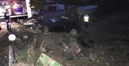 Otomobil şarampole devrildi: 2 yaralı