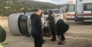 Otomobil şarampole devrildi: 4 yaralı