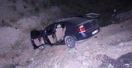 Otomobil şarampole uçtu: 2 yaralı