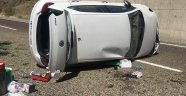 Otomobil takla attı sürücüsü yaralandı