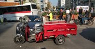 Otomobil üç tekerli motosiklete çarptı: 1 yaralı