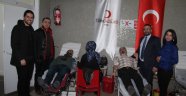 Öykü Arin Yazıcı için kan bağışı kampanyasına Malatya'da katıldı