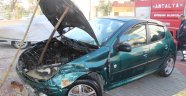 Park halindeki otomobilde yangın çıktı