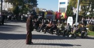 Pastırma yazının son günlerinde parklar doldu