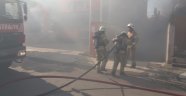 Pendik'te iş yerinde korkutan yangın