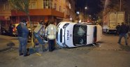 Polis ekipleri kaza yaptı: 2 polis yaralandı