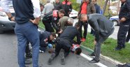 Polis motosikleti taksi ile çarpıştı: 3 yaralı