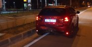 Polisin 'dur' ihtarına uymadı kaza yaptı: 2 yaralı
