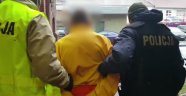Polonya'da bir adam horlayan arkadaşını bıçaklayarak öldürdü
