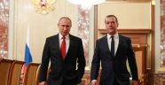 Putin Medvedev'i güvenlik konseyi başkan vekilliğine atadı