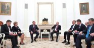 Putin, Moldova Cumhurbaşkanı Dodon ile bir araya geldi