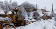 Pütürge'de karla mücadele sürüyor
