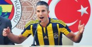 Robin Van Persie imzayı attı!