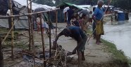 Rohingyalı Müslümanlar sel ile mücadele ediyor
