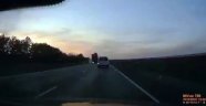 Rusya'da freni patlayan tır iki aracı ezdi: 1 ölü 2 yaralı