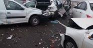Rusya'da zincirleme trafik kazası: 2 ölü 12 yaralı