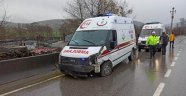 Samsun'da ambulans ile otomobil çarpıştı: 4 yaralı