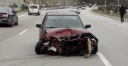 Samsun'da otomobil aydınlatma direğine çarptı: 1 yaralı