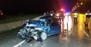 Samsun'da otomobil tıra arkadan çarptı: 2 ölü, 1 yaralı