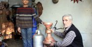 Savaşta Her Şeyini Kaybetti, Mesleği Kar Kaldı