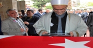 Şehit polisin cenaze namazını imam babası kıldırdı