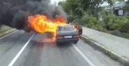 Seyir halindeki otomobil alev alev yandı !