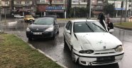 Şiddetli yağmur Kazayı da beraberinde getirdi: 2 yaralı