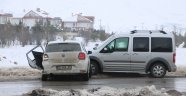 Sivas'ta zincirleme trafik kazası: 2 yaralı