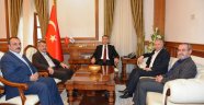(SMMMO) Başkanı Boyraz Vali Toprak'ı ziyaret etti