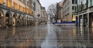 Sokağa çıkma yasağı ilan edilen Münih hayalet şehre döndü